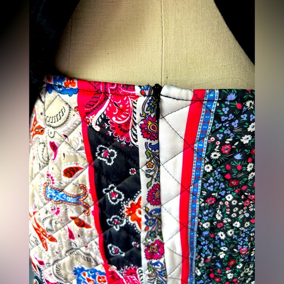 Zara set SWEATSHIRT jacket and mini skirt - Picture 5 of 7